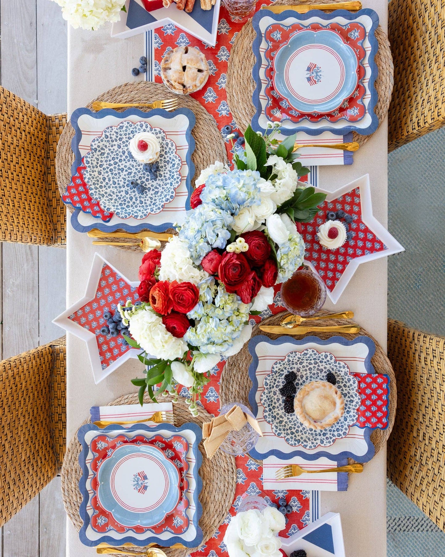 Stacking Stars Tray Set