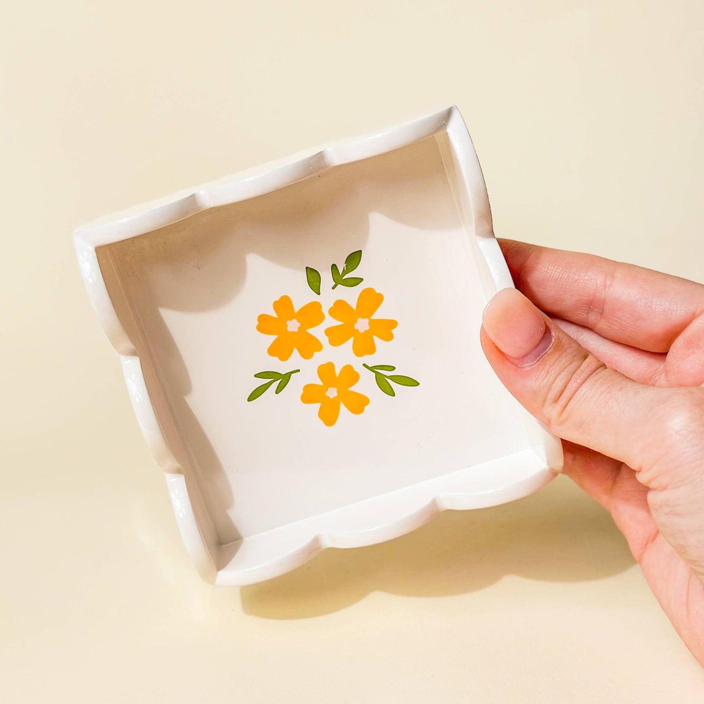 Scallop Trinket Tray-Floral Cream