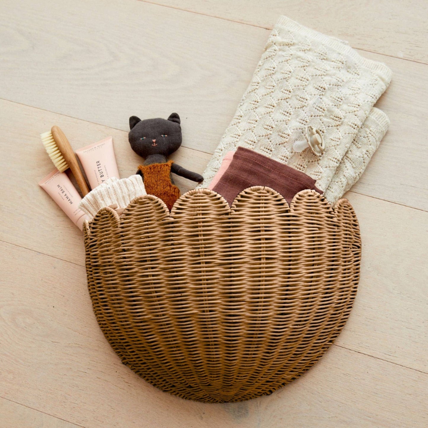 Scalloped Wall Basket